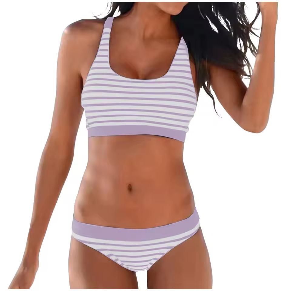 Bikini sportivo a righe viola e bianco – top halter scollo a U e slip vita alta