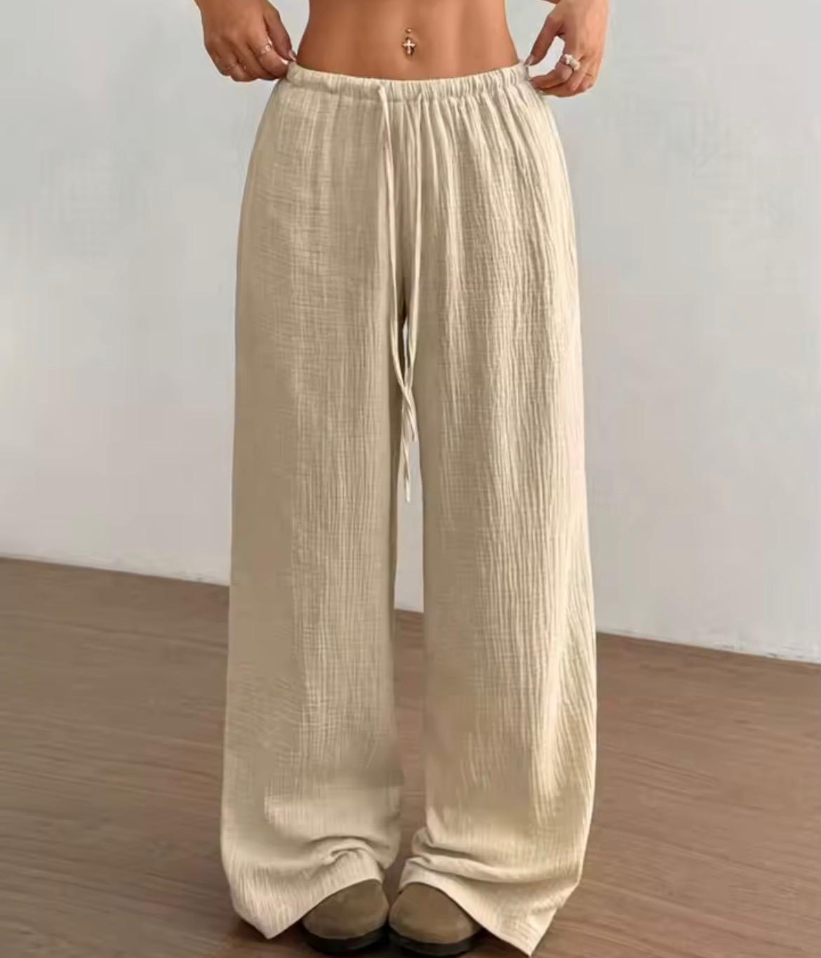 Pantalone largo donna tessuto crinkle beige, vita elastica con coulisse, fit palazzo