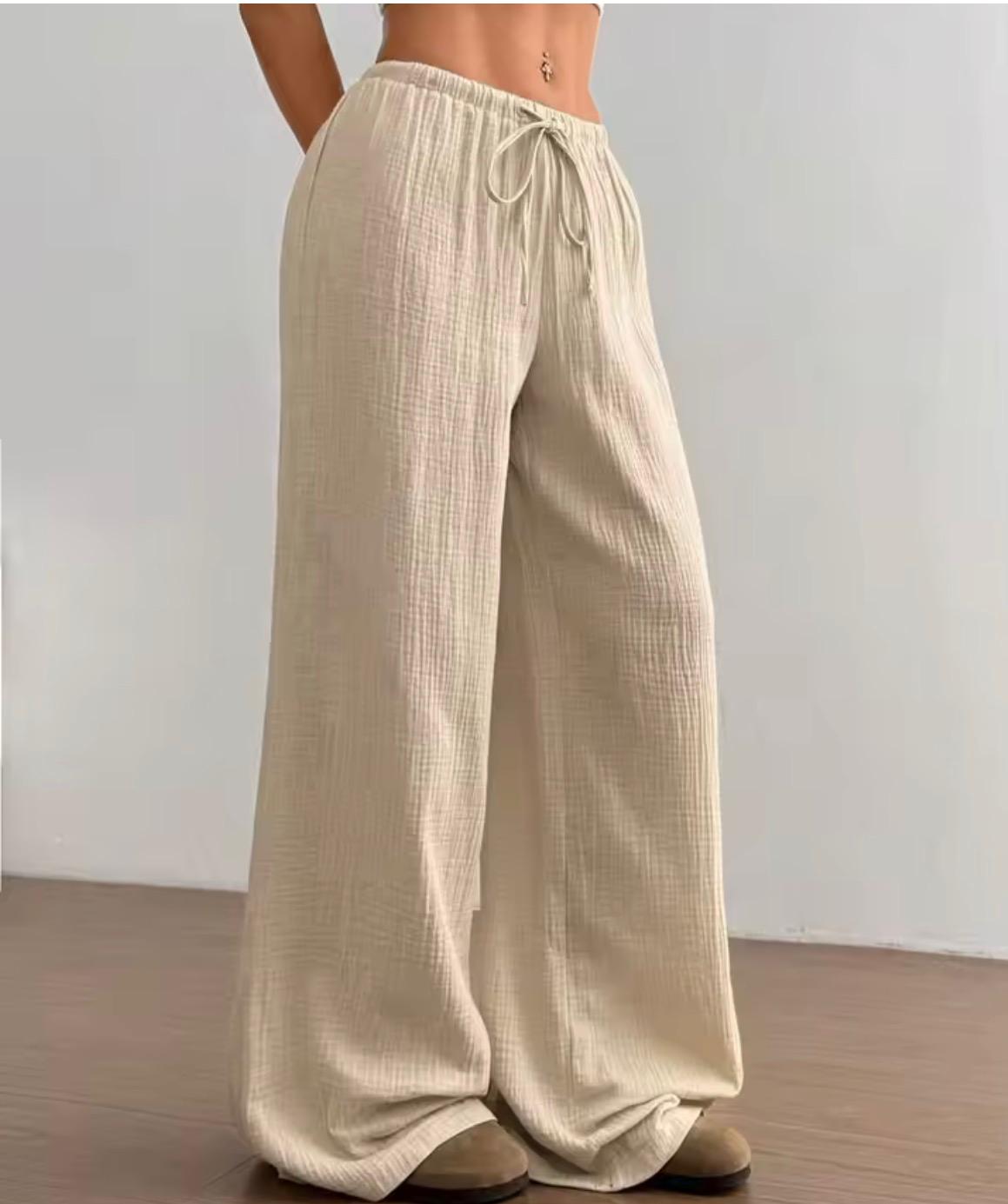 Pantalone largo donna tessuto crinkle beige, vita elastica con coulisse, fit palazzo