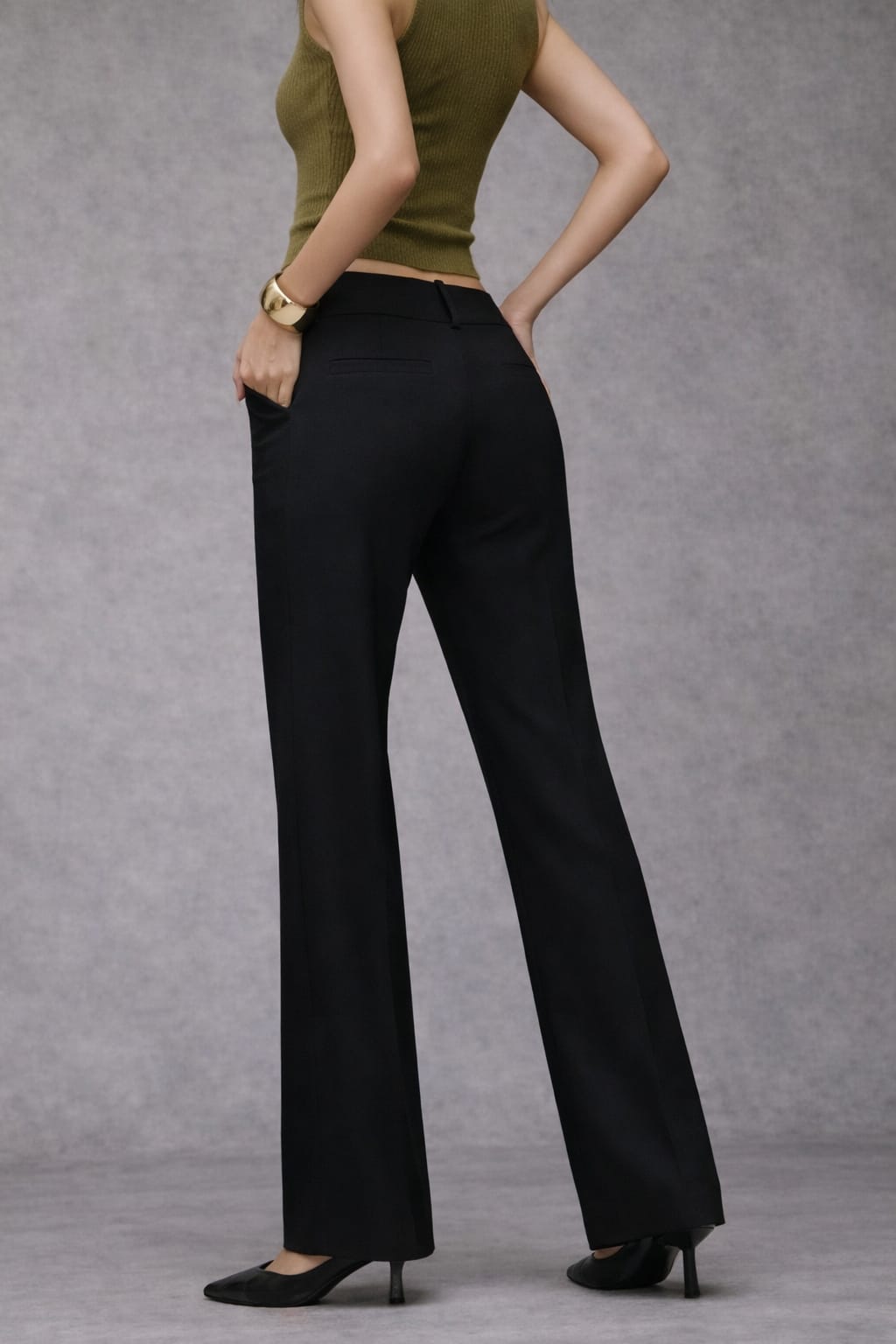 PANTALONENERORETRO Pantaloni a gamba larga donna neri a vita alta – vista posteriore